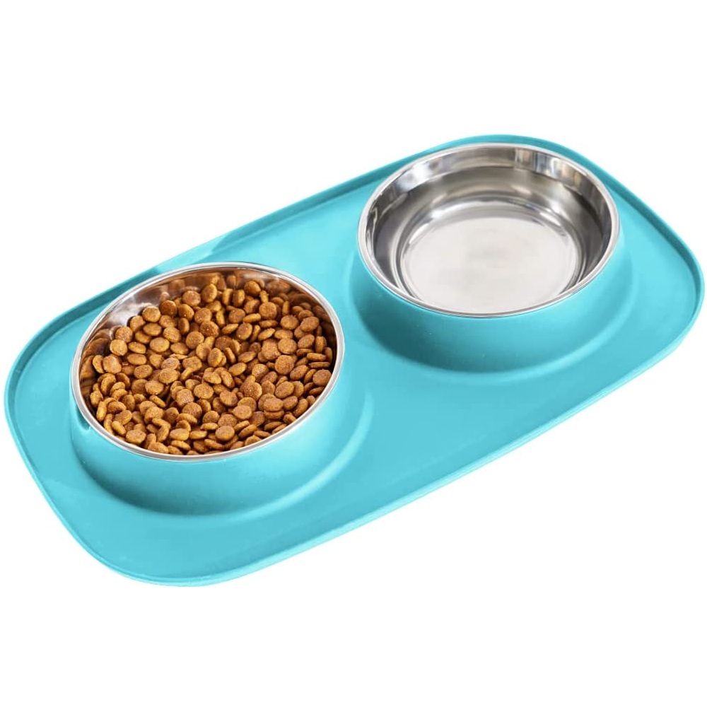 Stainless Bowls on a Silicone Mat, Black